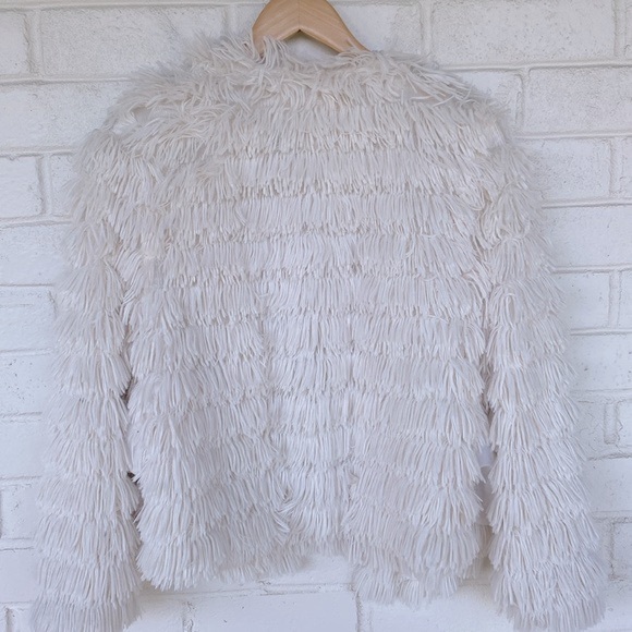She + Sky SL1527R3 Cream Lightweight Faux Fur Jacket - Picture 5 of 8